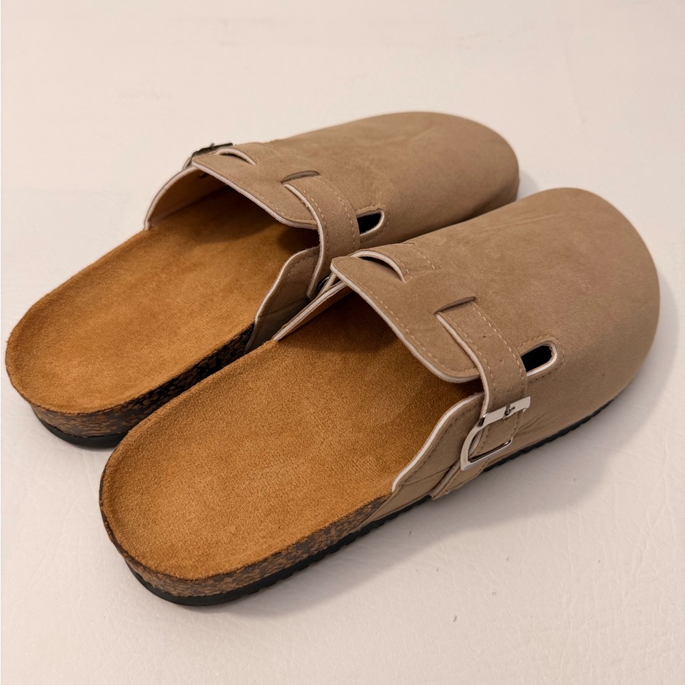 Men's Tan Slip-On Loafers with Buckle Size‎ Men 9.5/10